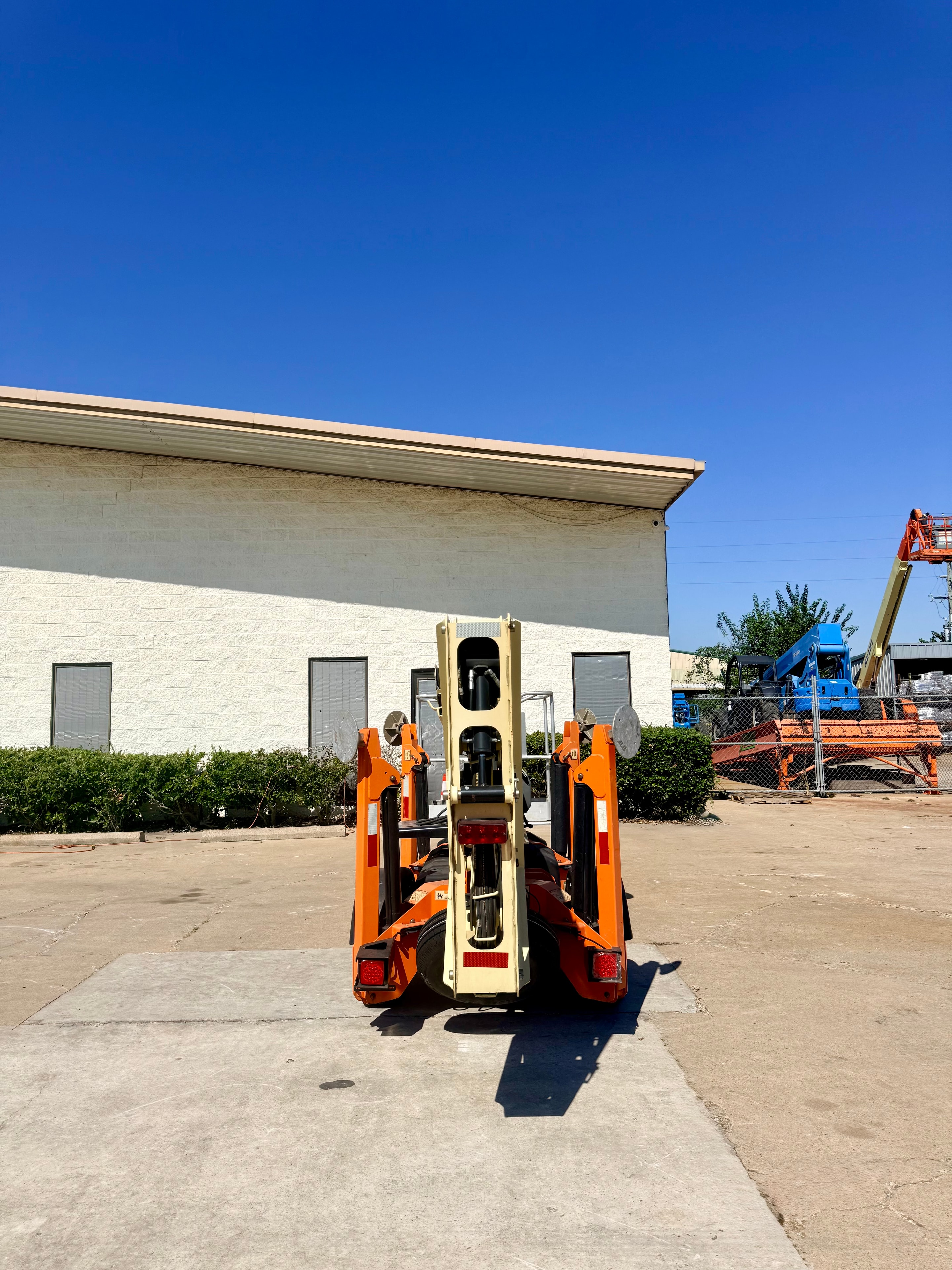 Boom lift unit 5