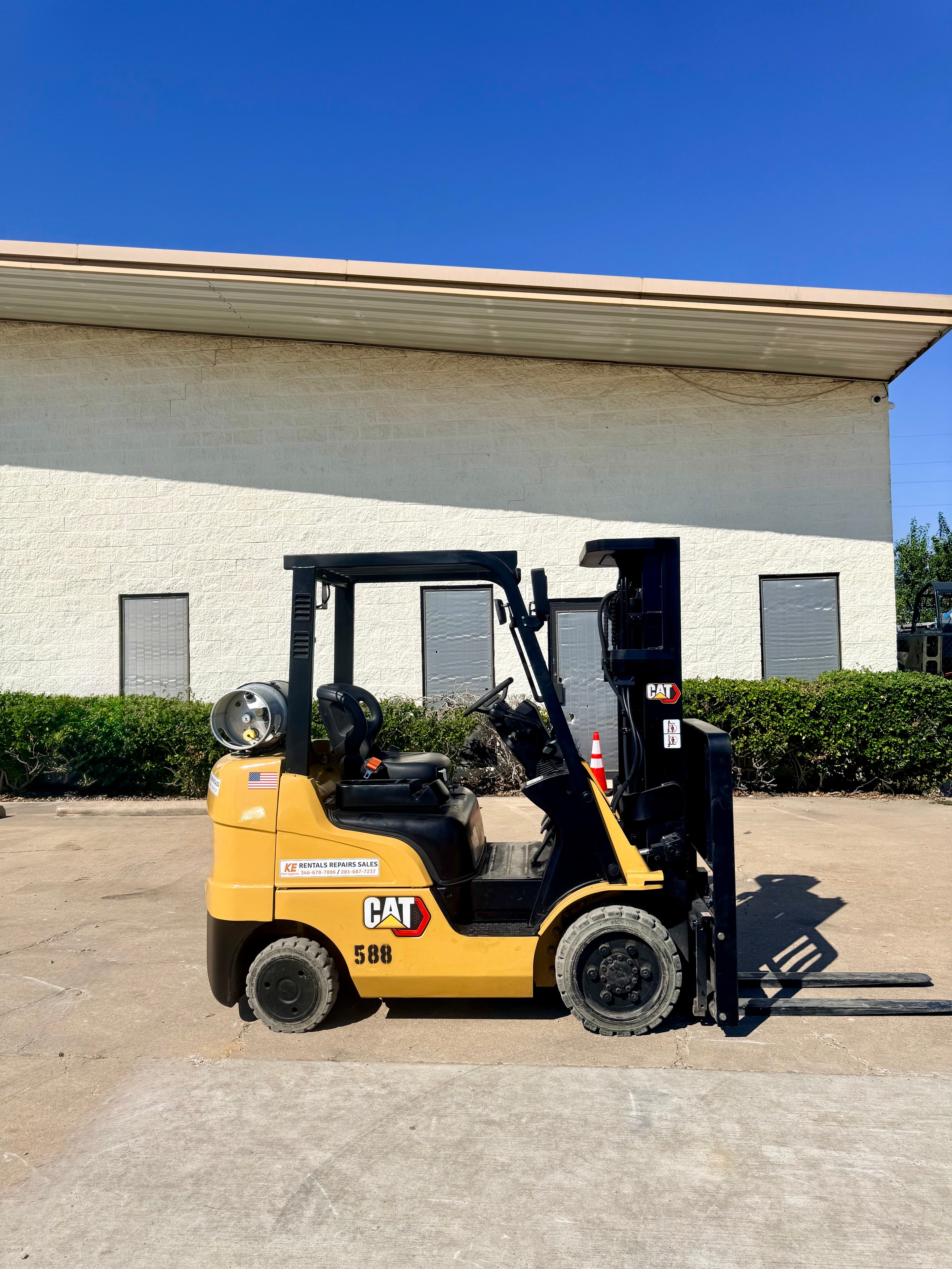 Forklift unit 4