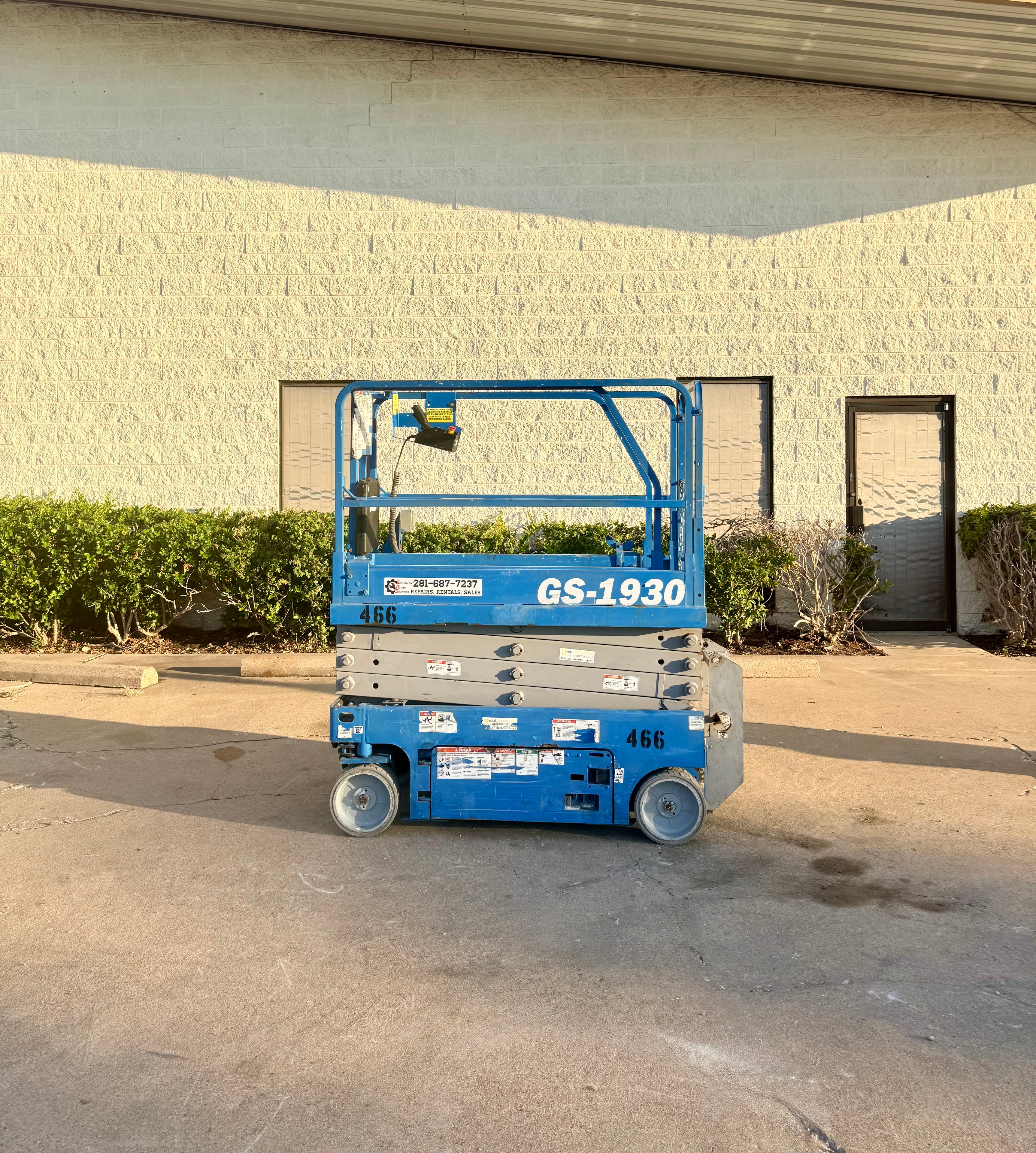Scissor lift unit 2