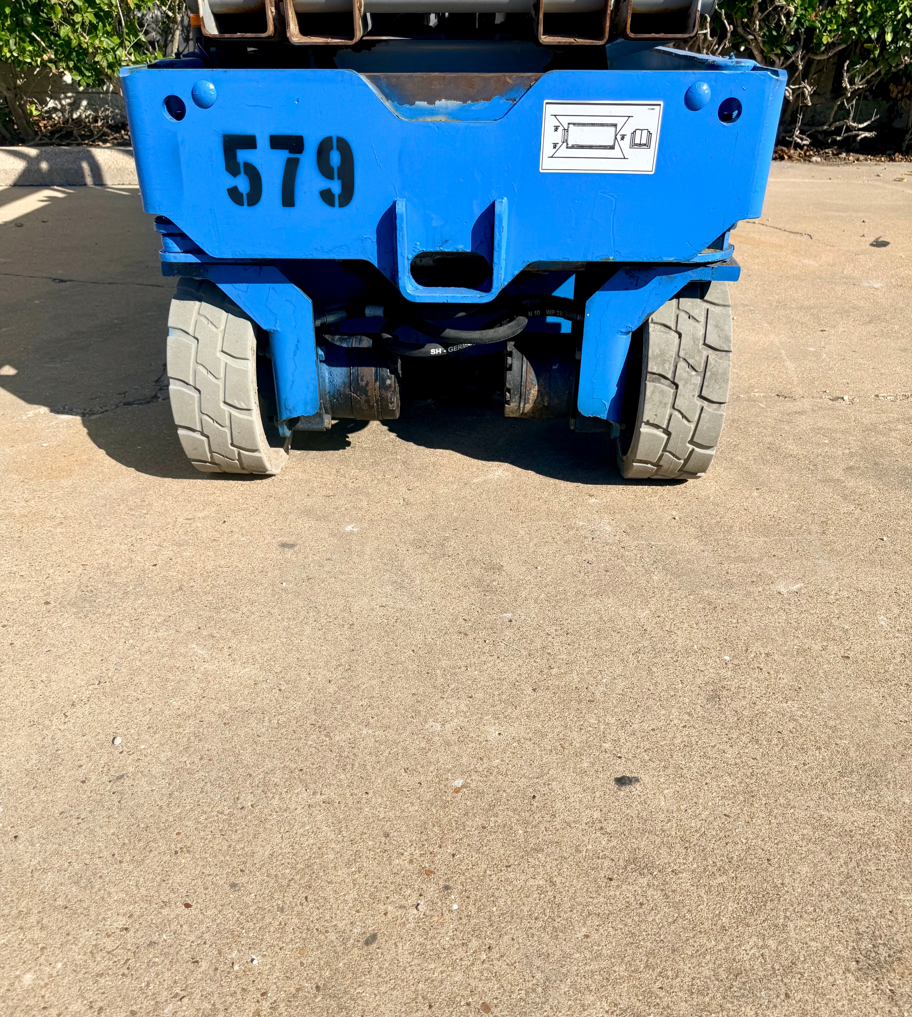 Scissor lift unit 4