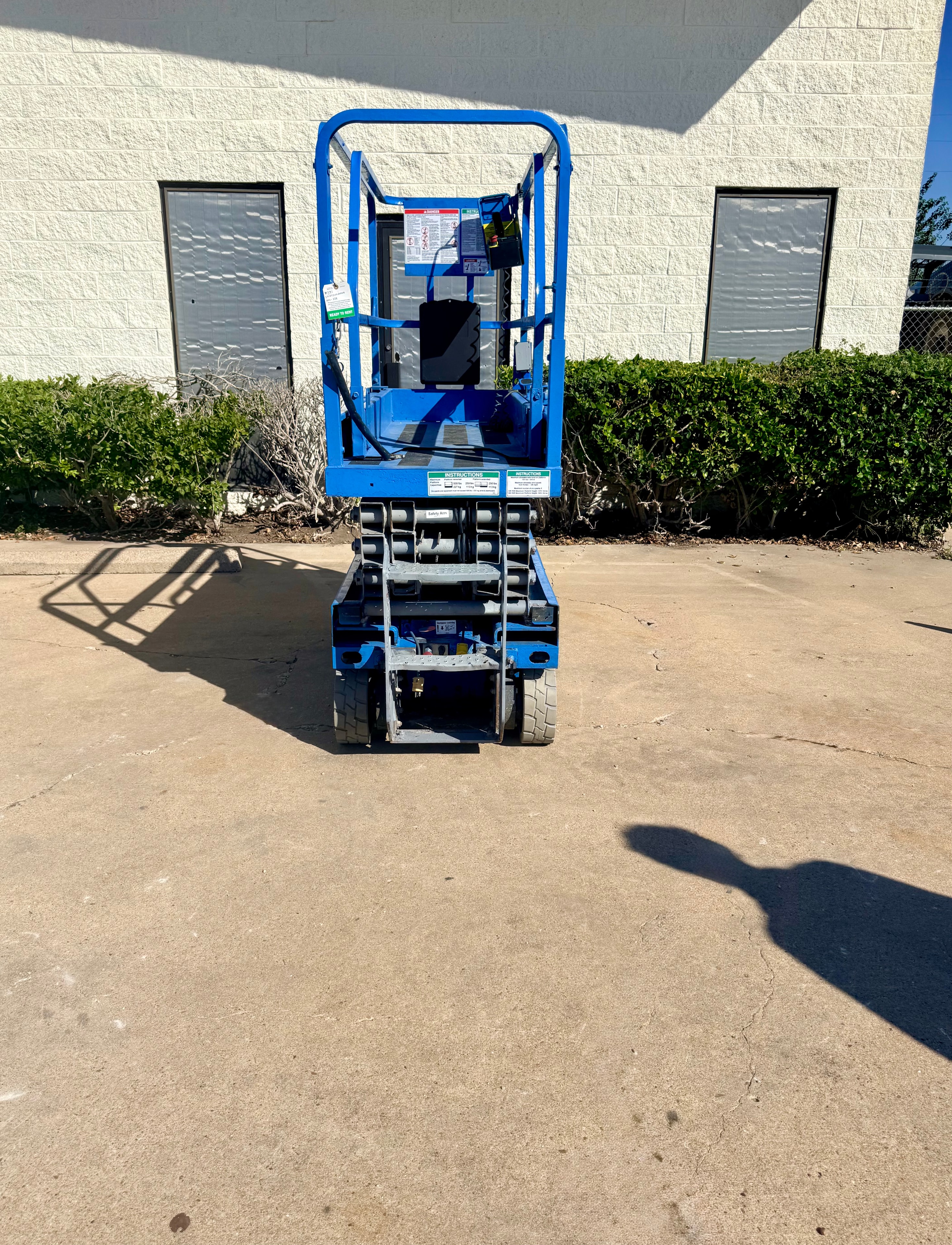 Scissor lift unit 5