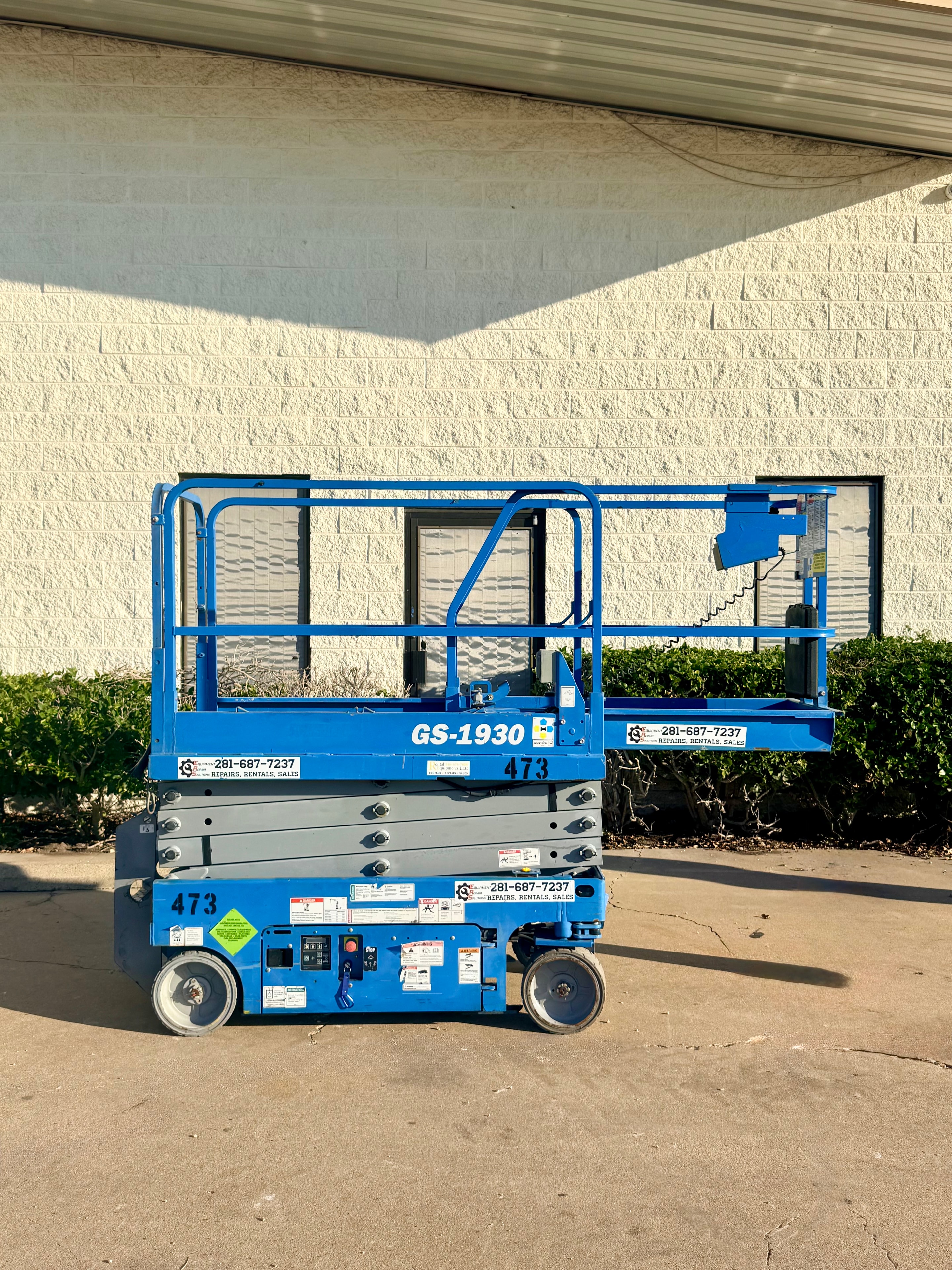 Scissor lift unit 4