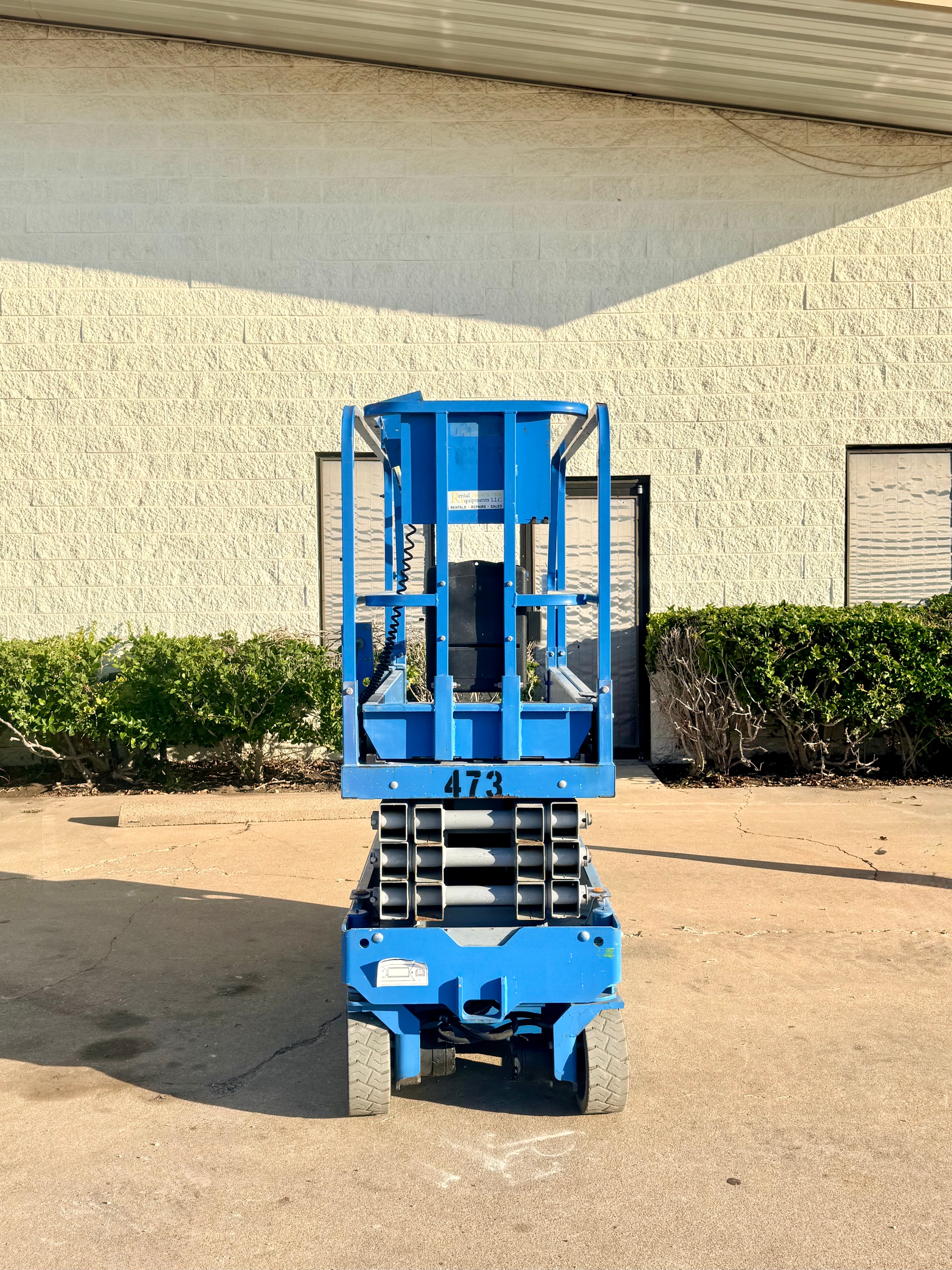 Scissor lift unit 2