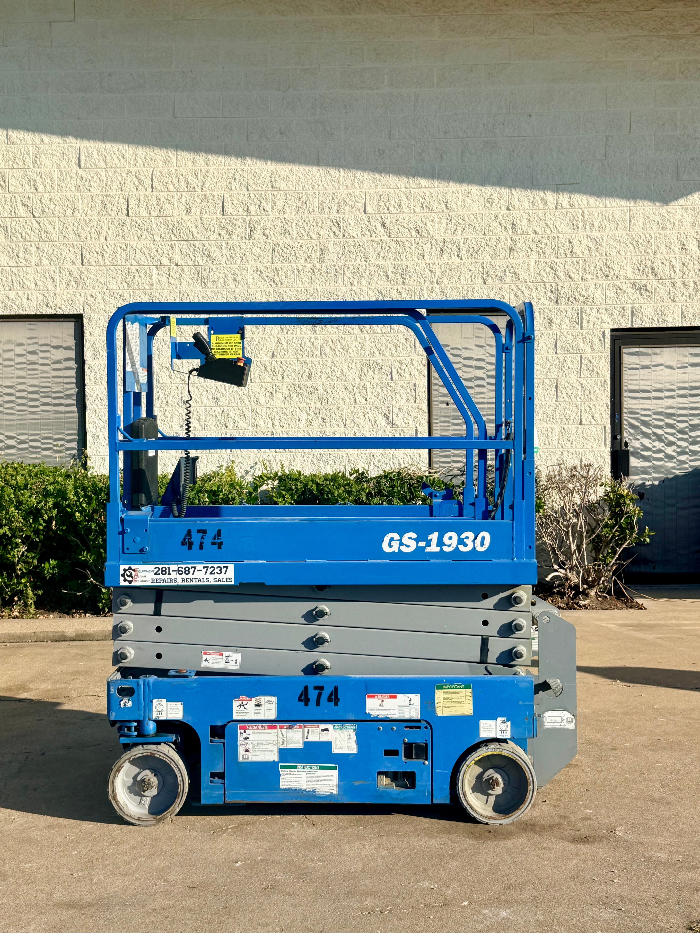 Scissor lift unit 4