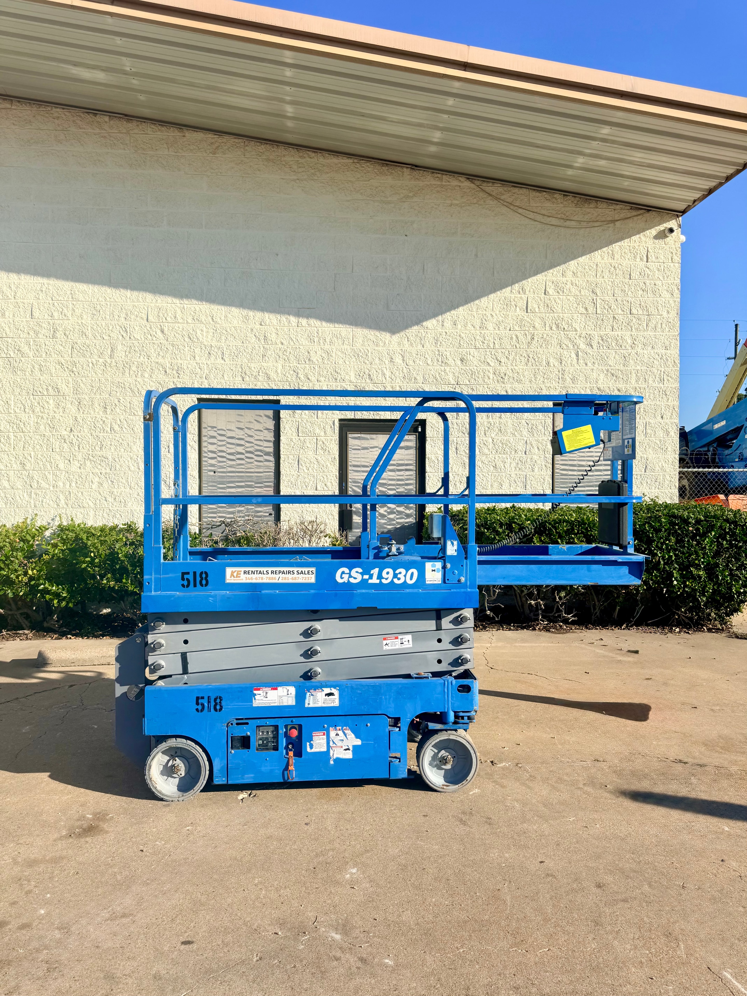 Scissor lift unit 2