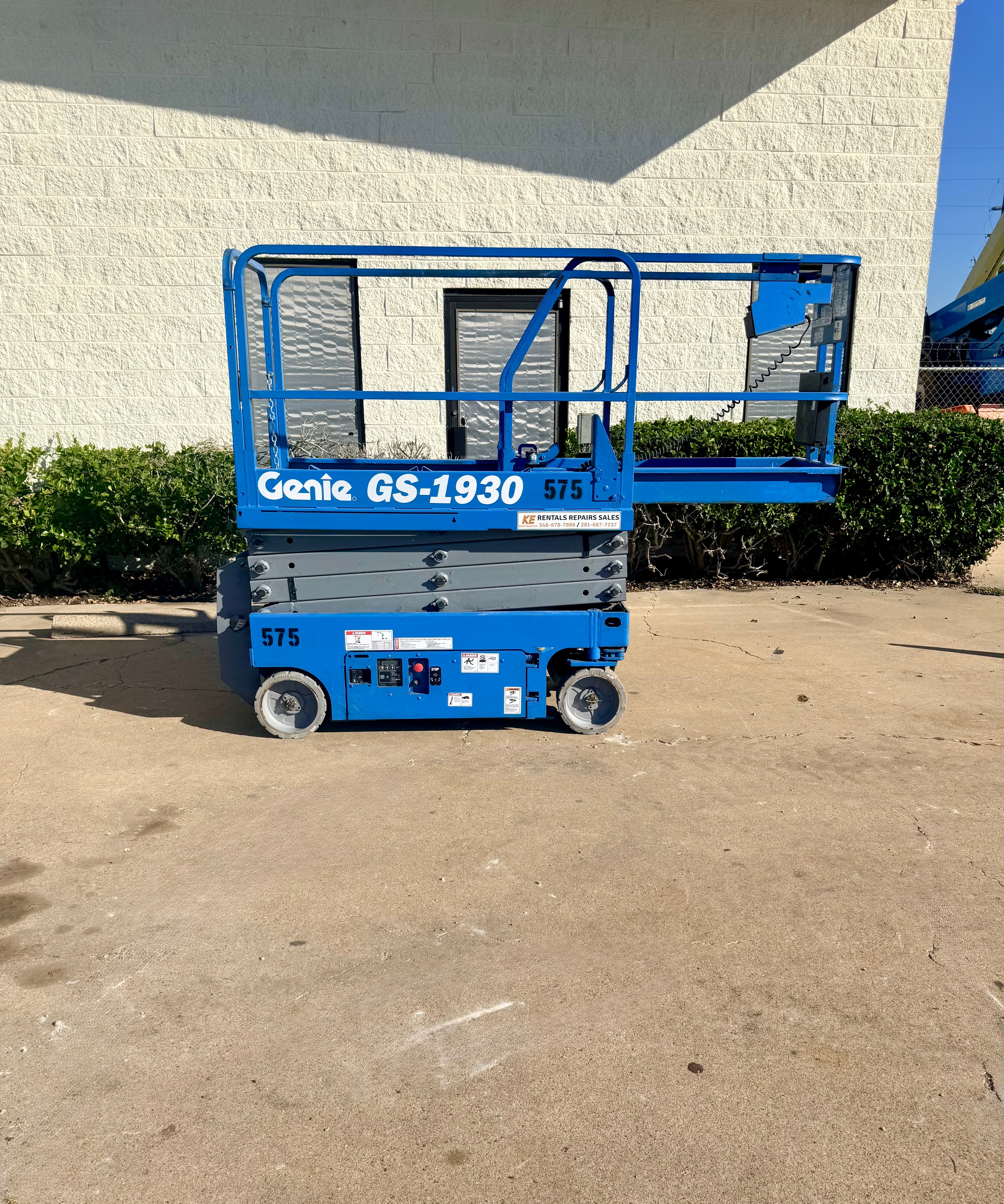 Scissor lift unit 4