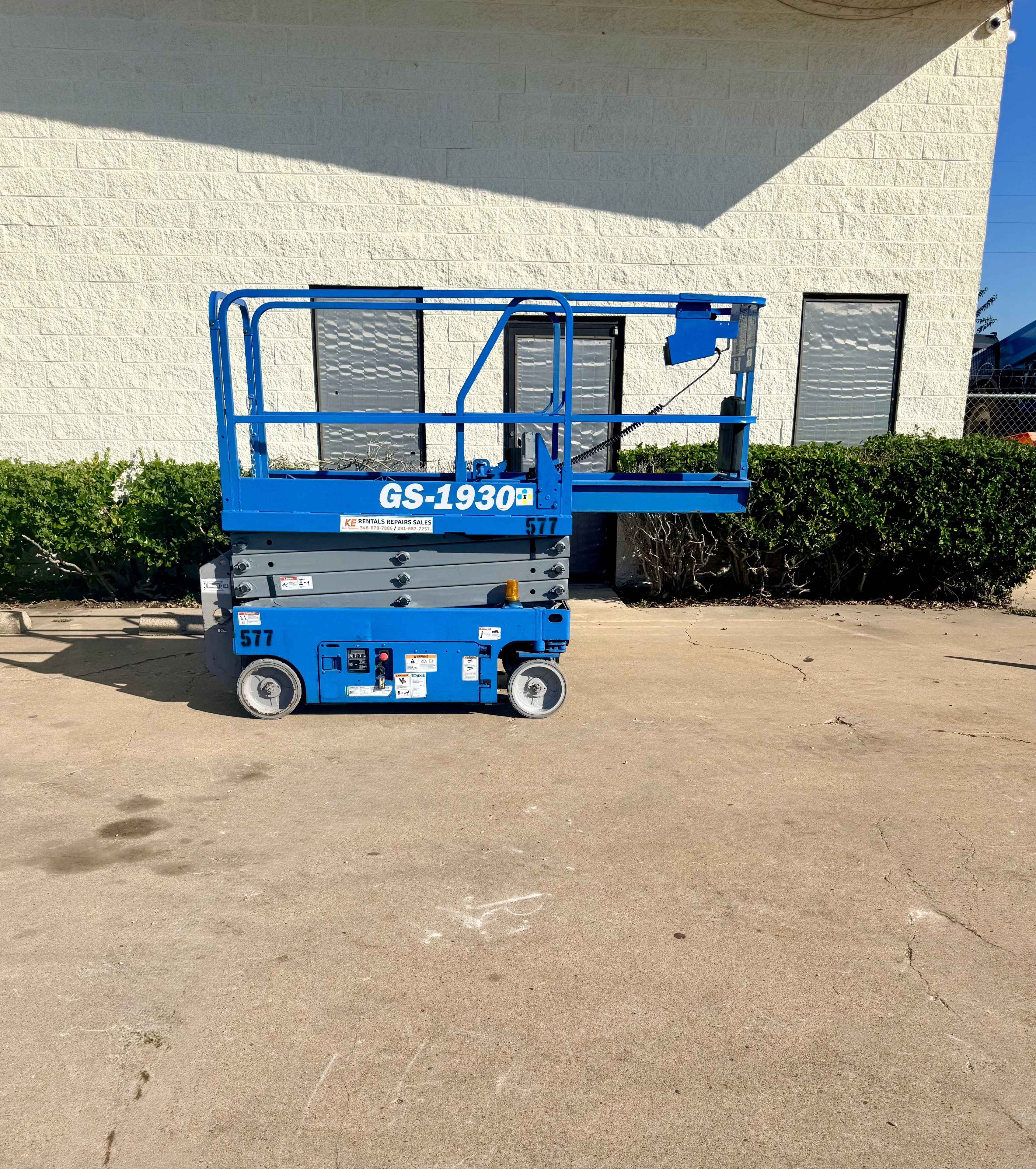 Scissor lift unit 2
