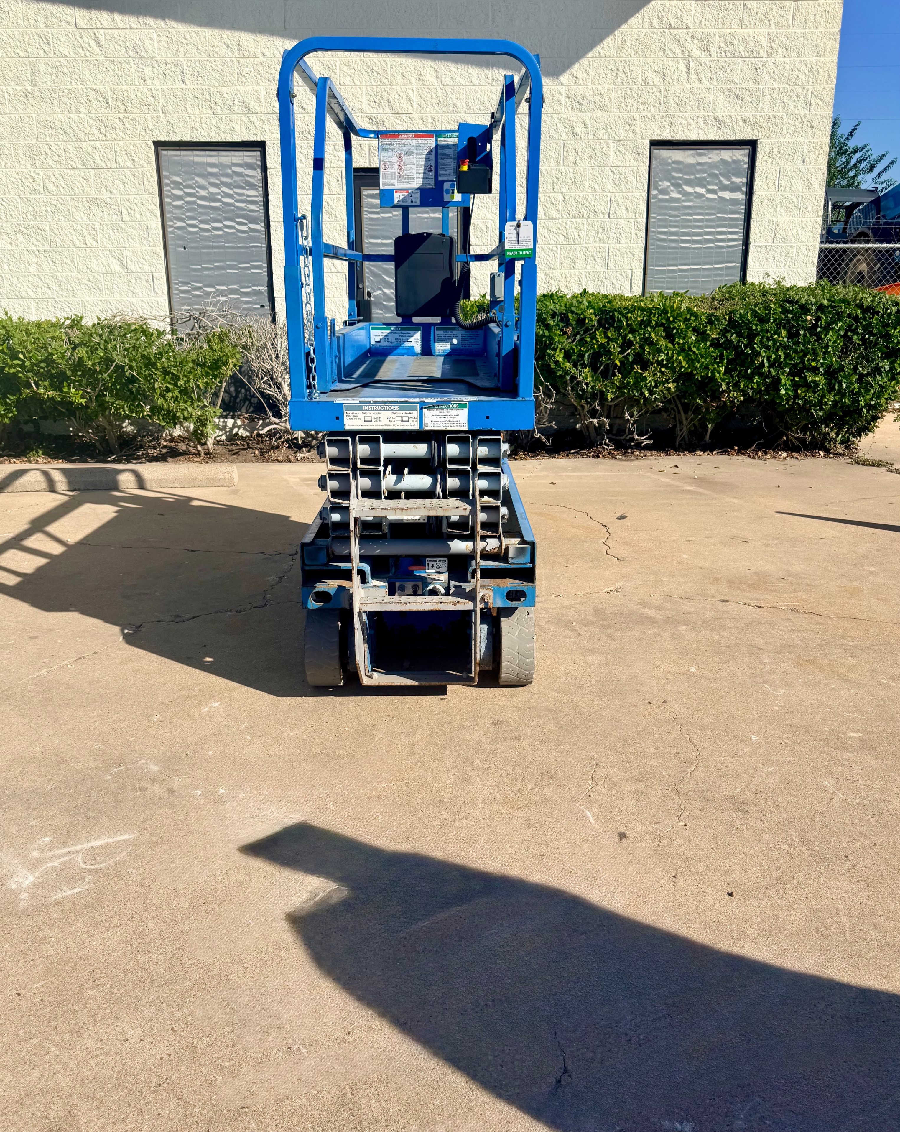 Scissor lift unit 4