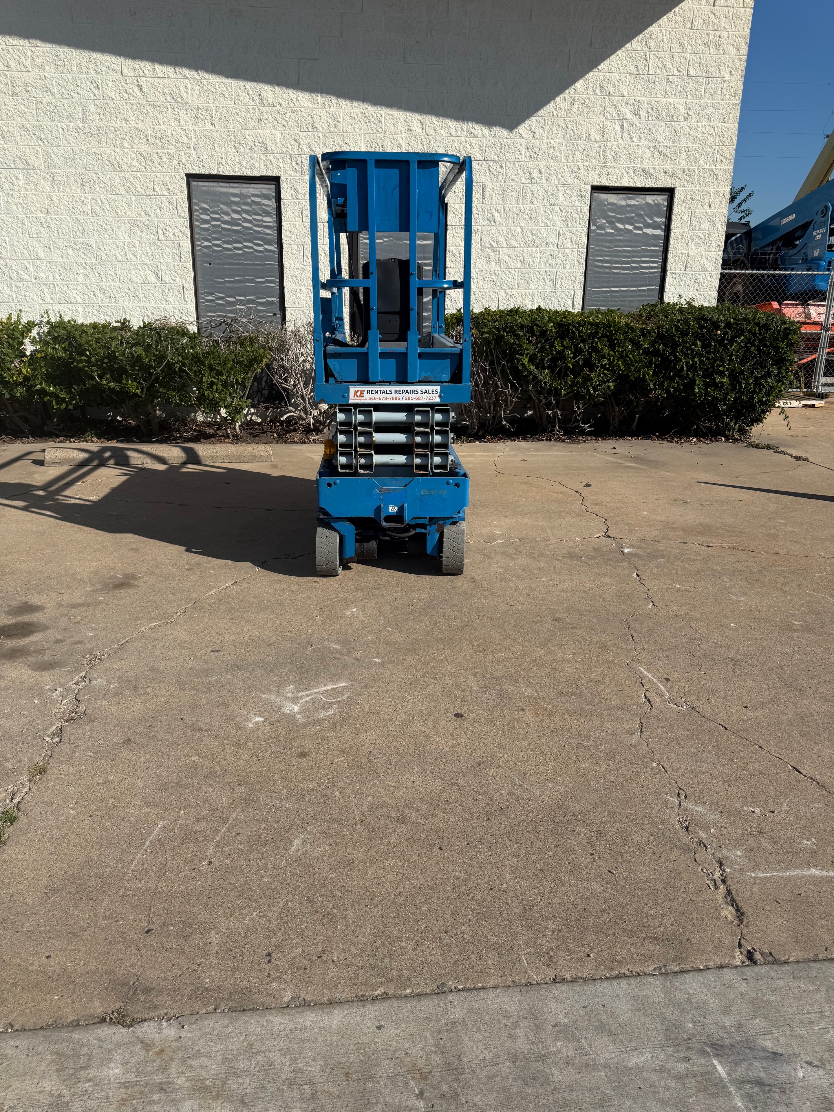 Scissor lift unit 6