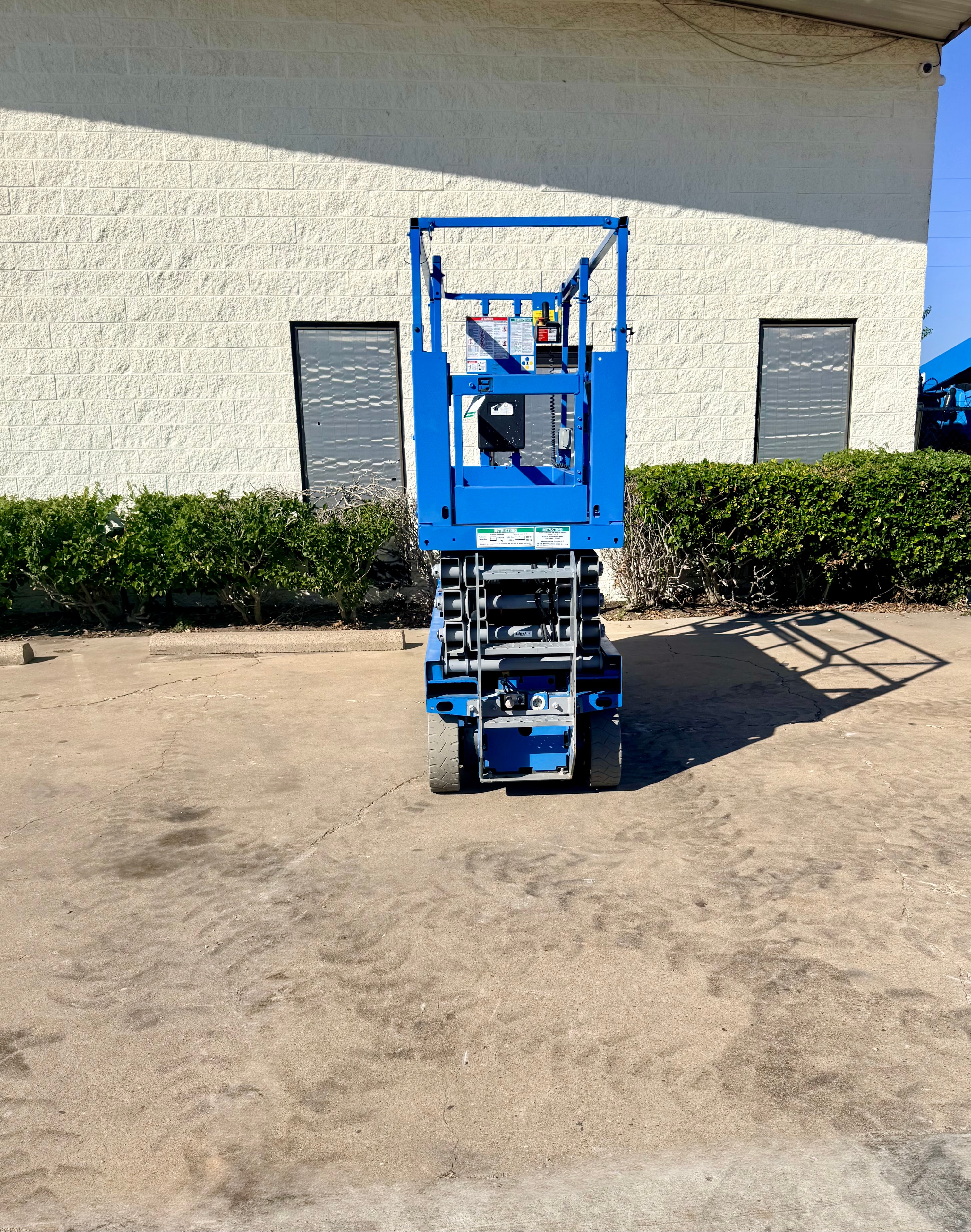 Scissor lift unit 3