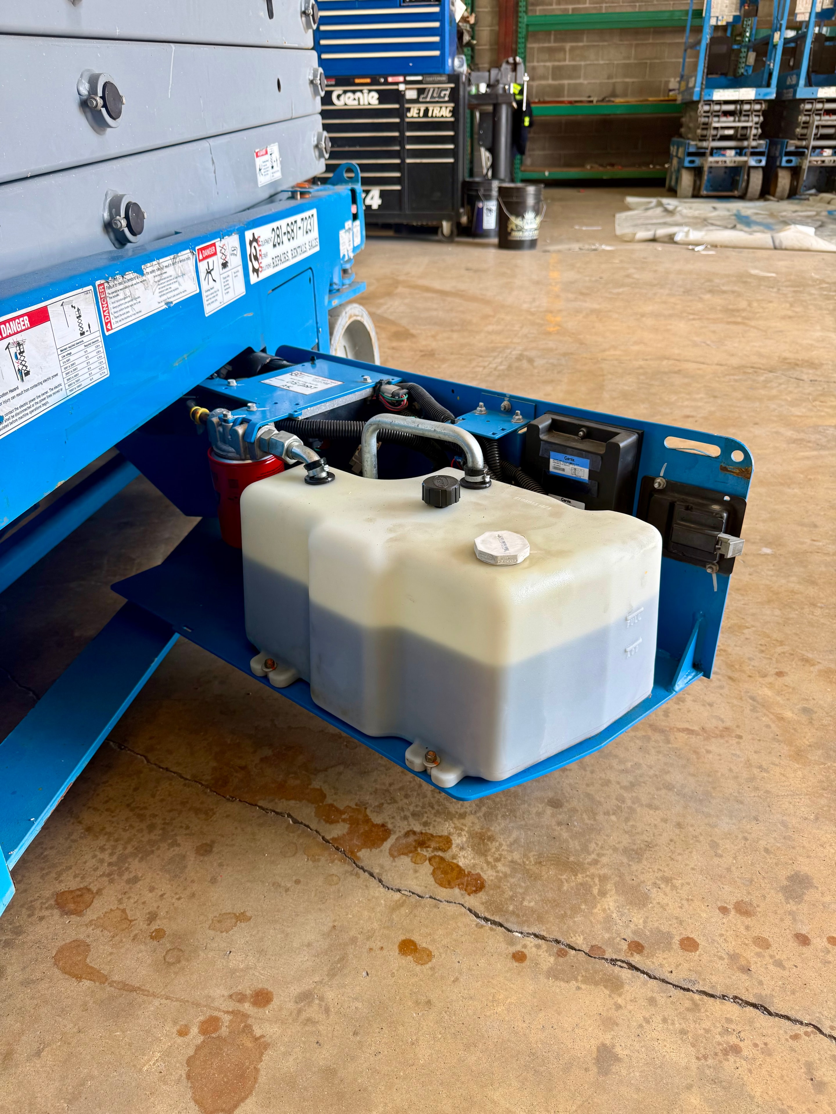 Scissor lift unit 6