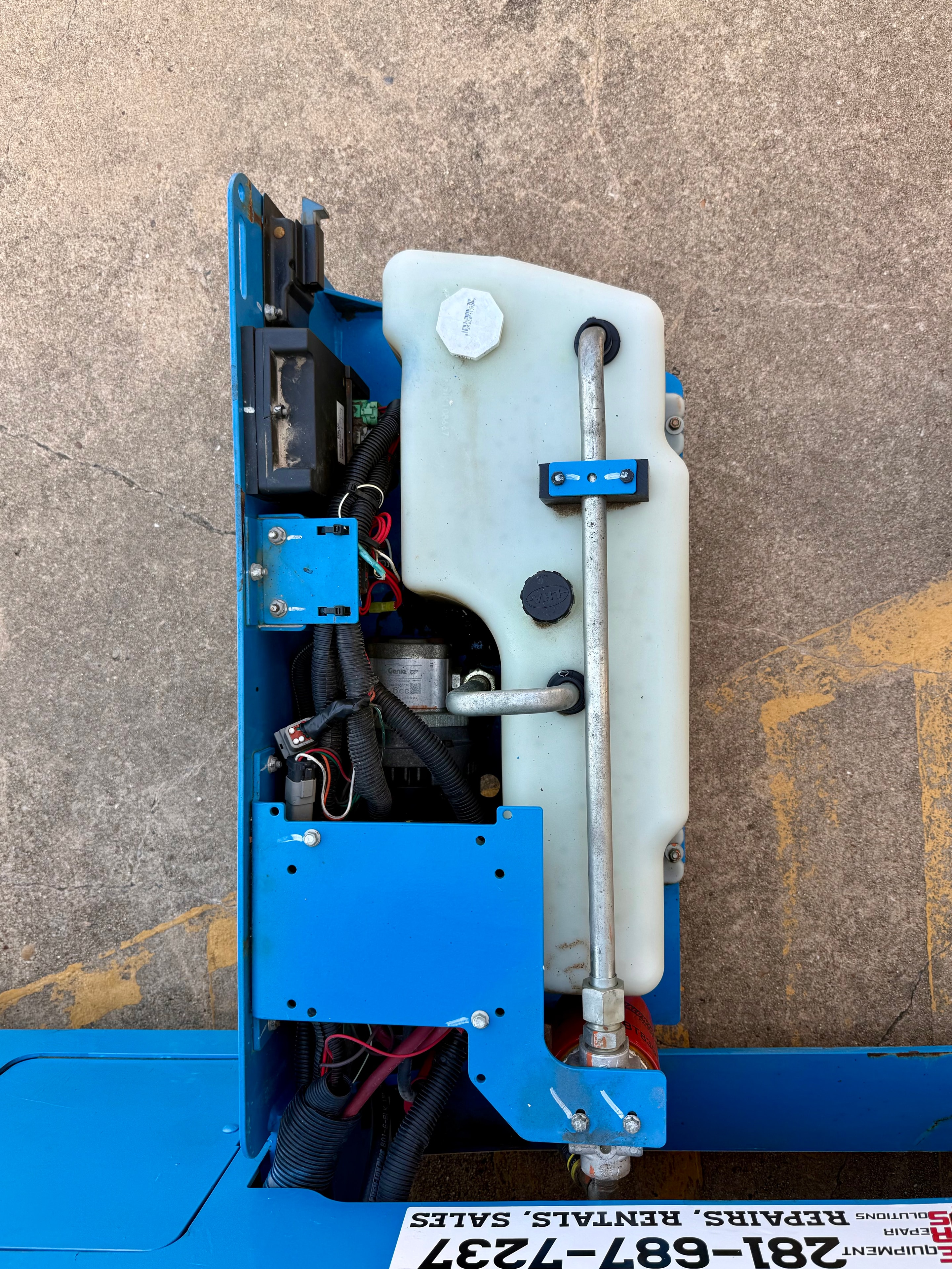 Scissor lift unit 3