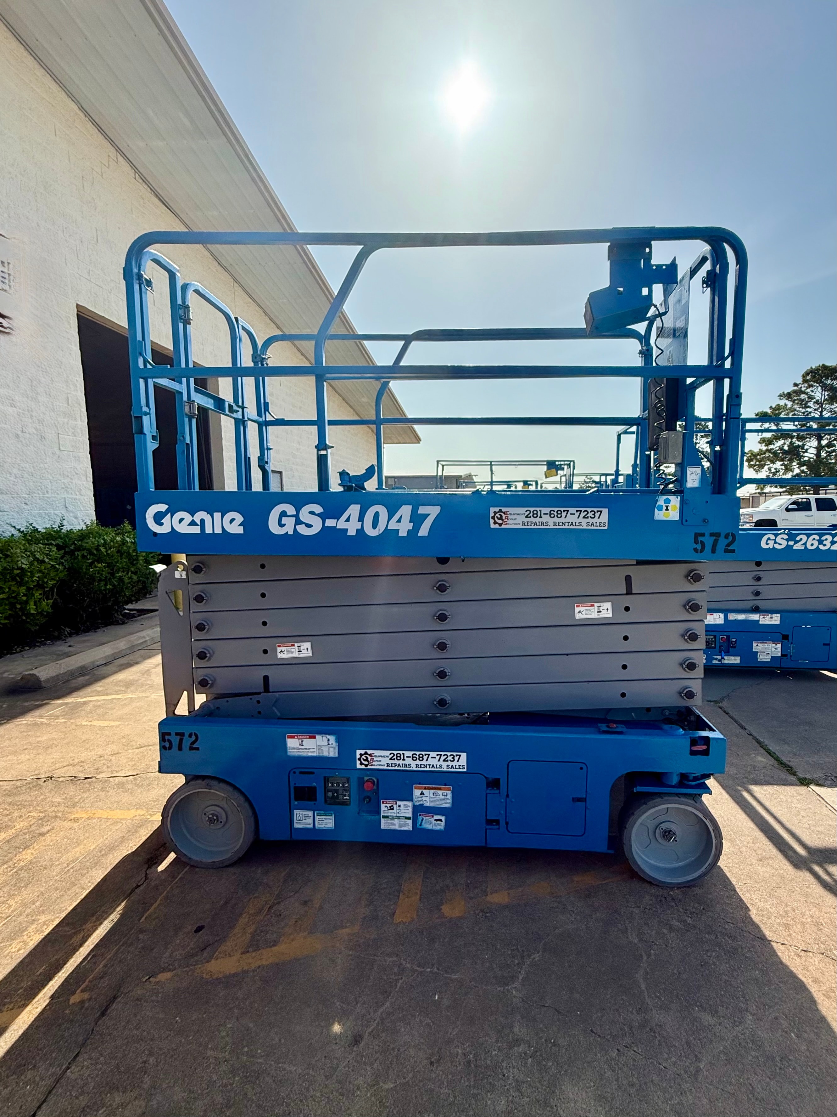 Scissor lift unit 6