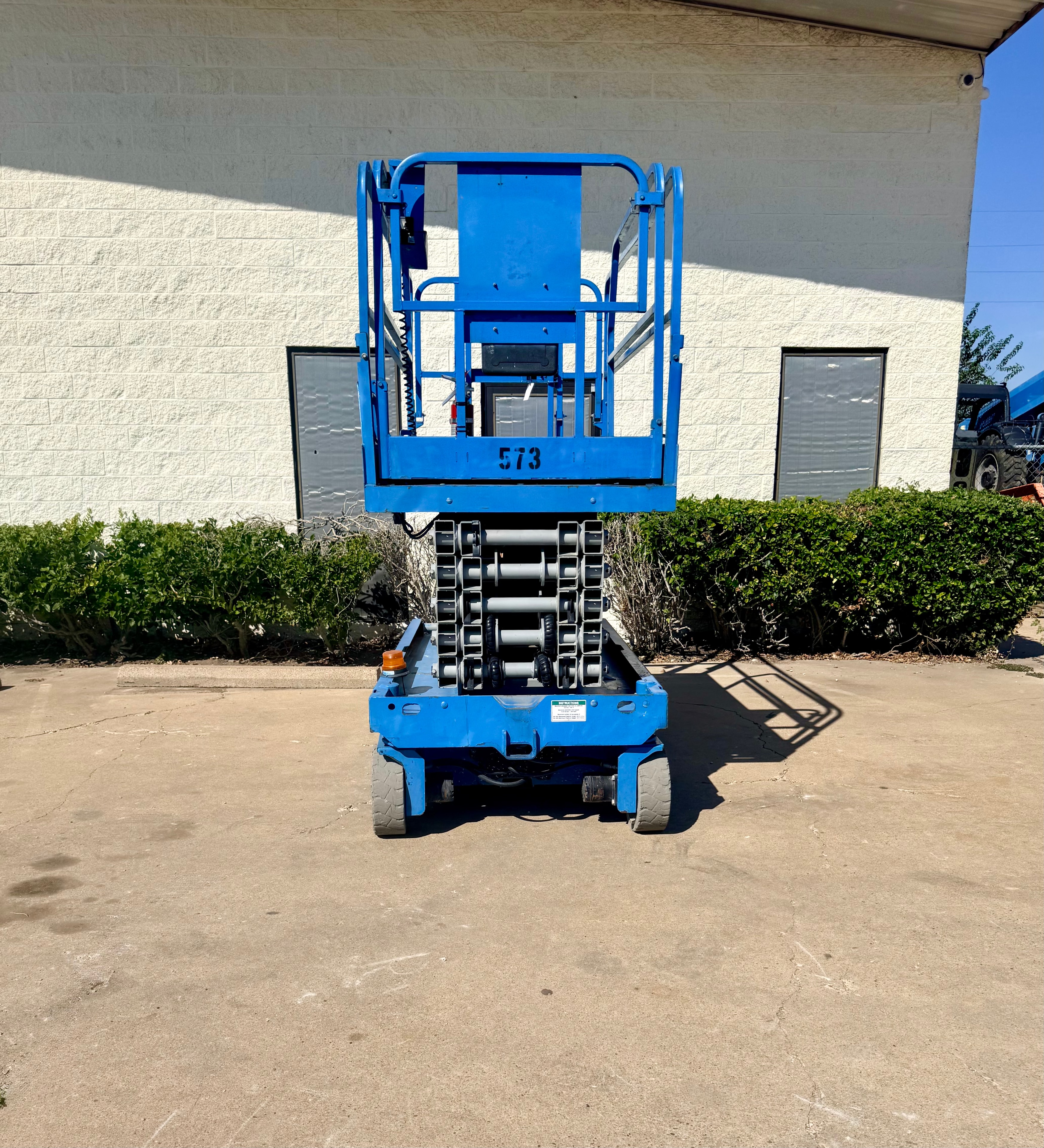 Scissor lift unit 3