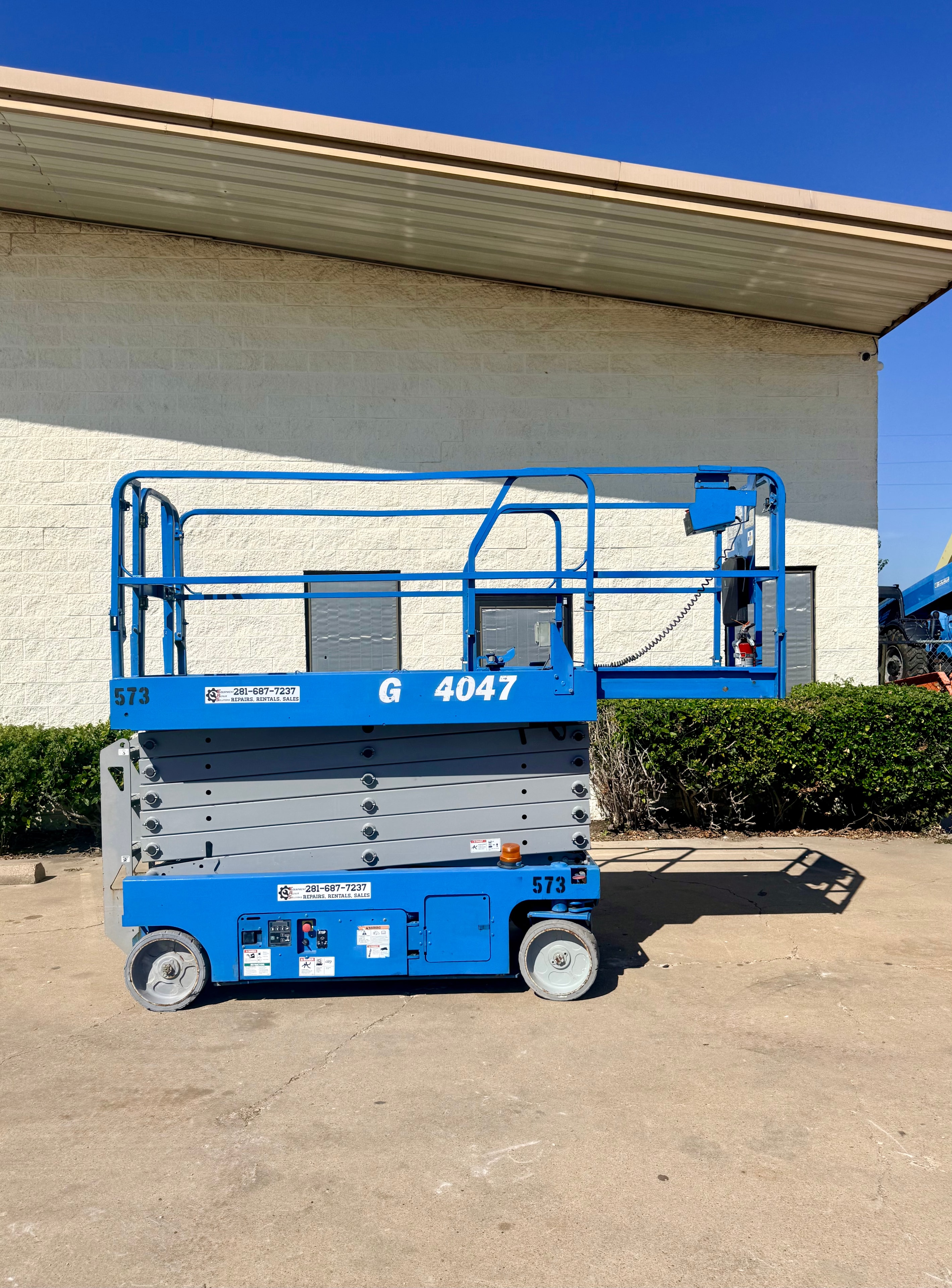 Scissor lift unit 2