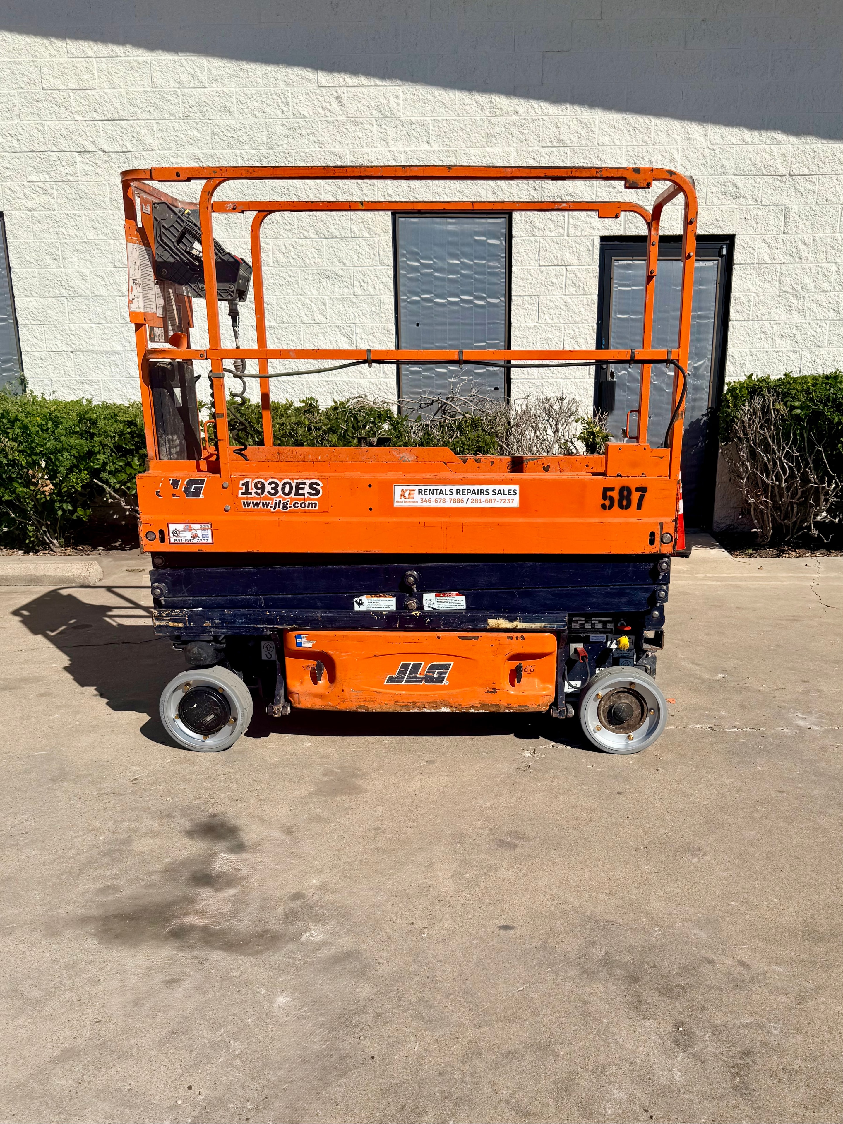 Scissor lift unit 4
