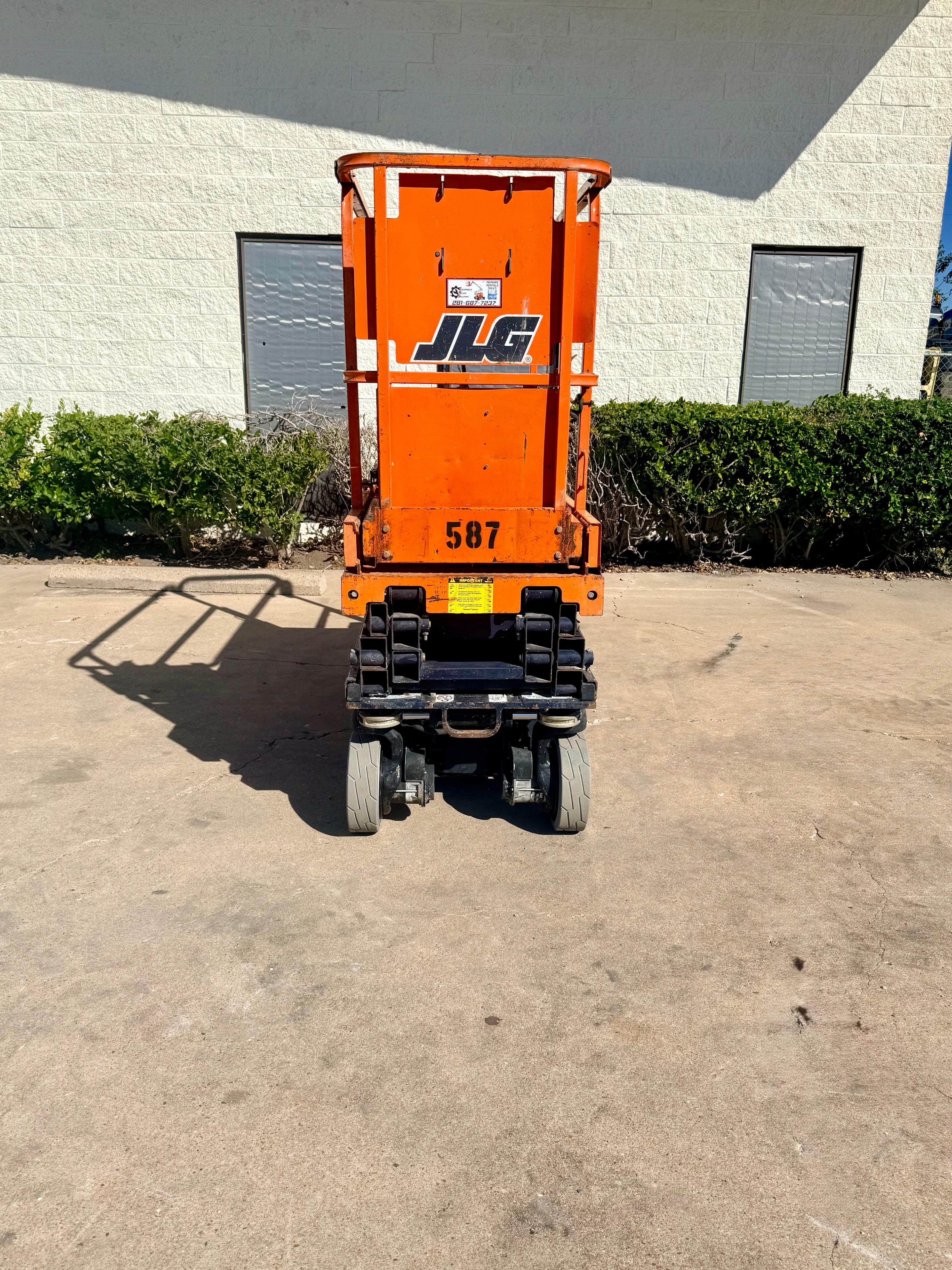 Scissor lift unit 3