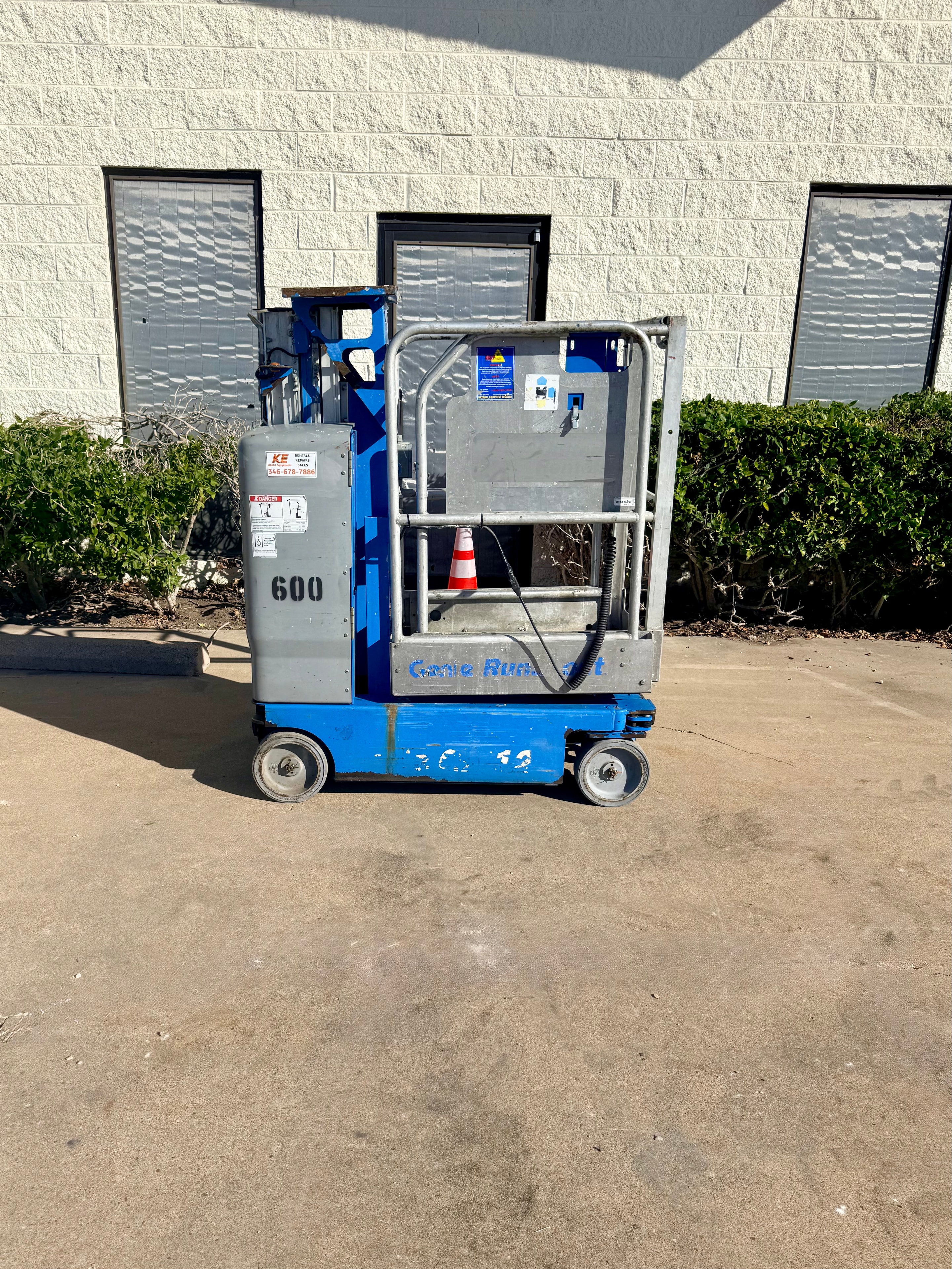 2016 GENIE GR-20 SINGLE MAN LIFT 3